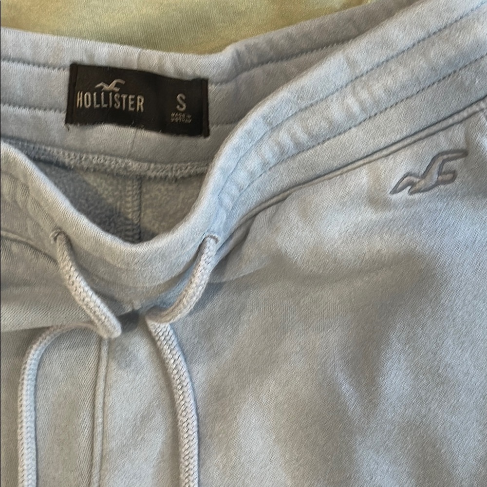 Lot of 2 Men’s H&M/Hollister Blue and Green Sweatpants Sizes S, XS - Picture 2 of 6